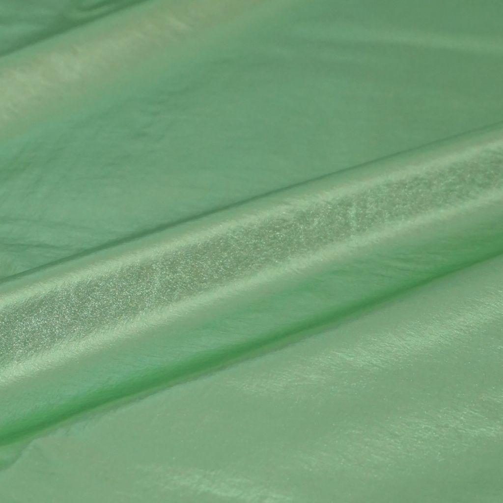 Folienstoff Nylon Metallic-Look maigrün